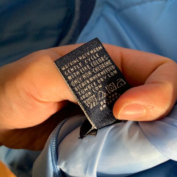 IZOD Women's Puffer Winter Blue Vest Size L - Picture 8 of 11